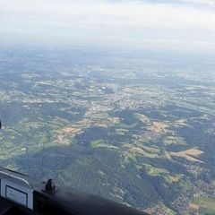 Flugwegposition um 16:22:39: Aufgenommen in der Nähe von Deggendorf, Deutschland in 2224 Meter